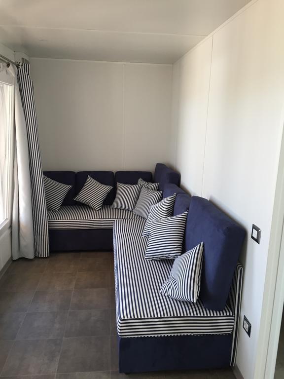 Mobile Homes And Apartments St,Denis Punat Exterior photo